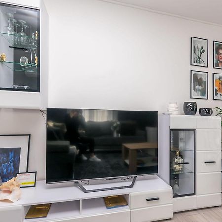 Apartments Mladen Duće المظهر الخارجي الصورة