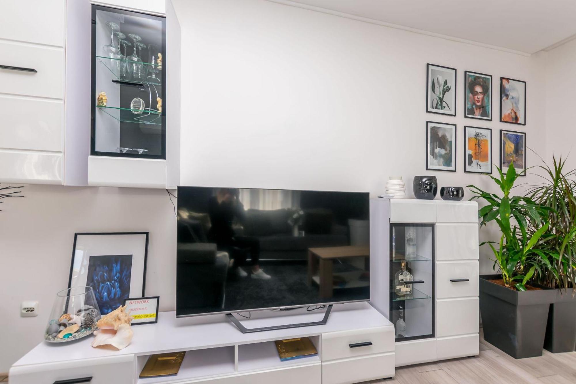 Apartments Mladen Duće المظهر الخارجي الصورة