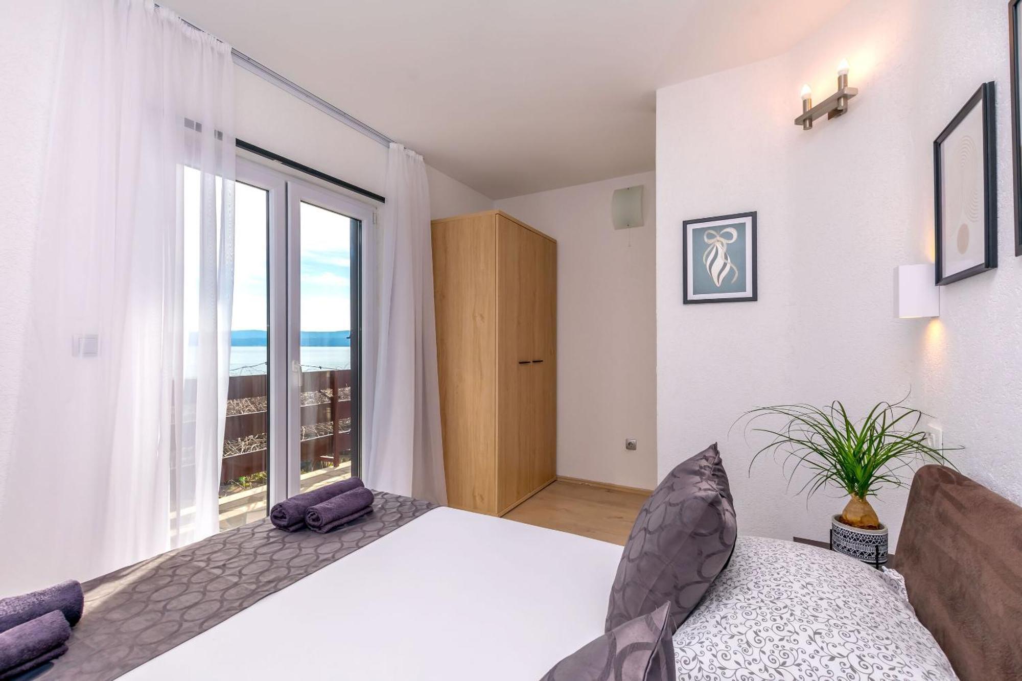 Apartments Mladen Duće المظهر الخارجي الصورة
