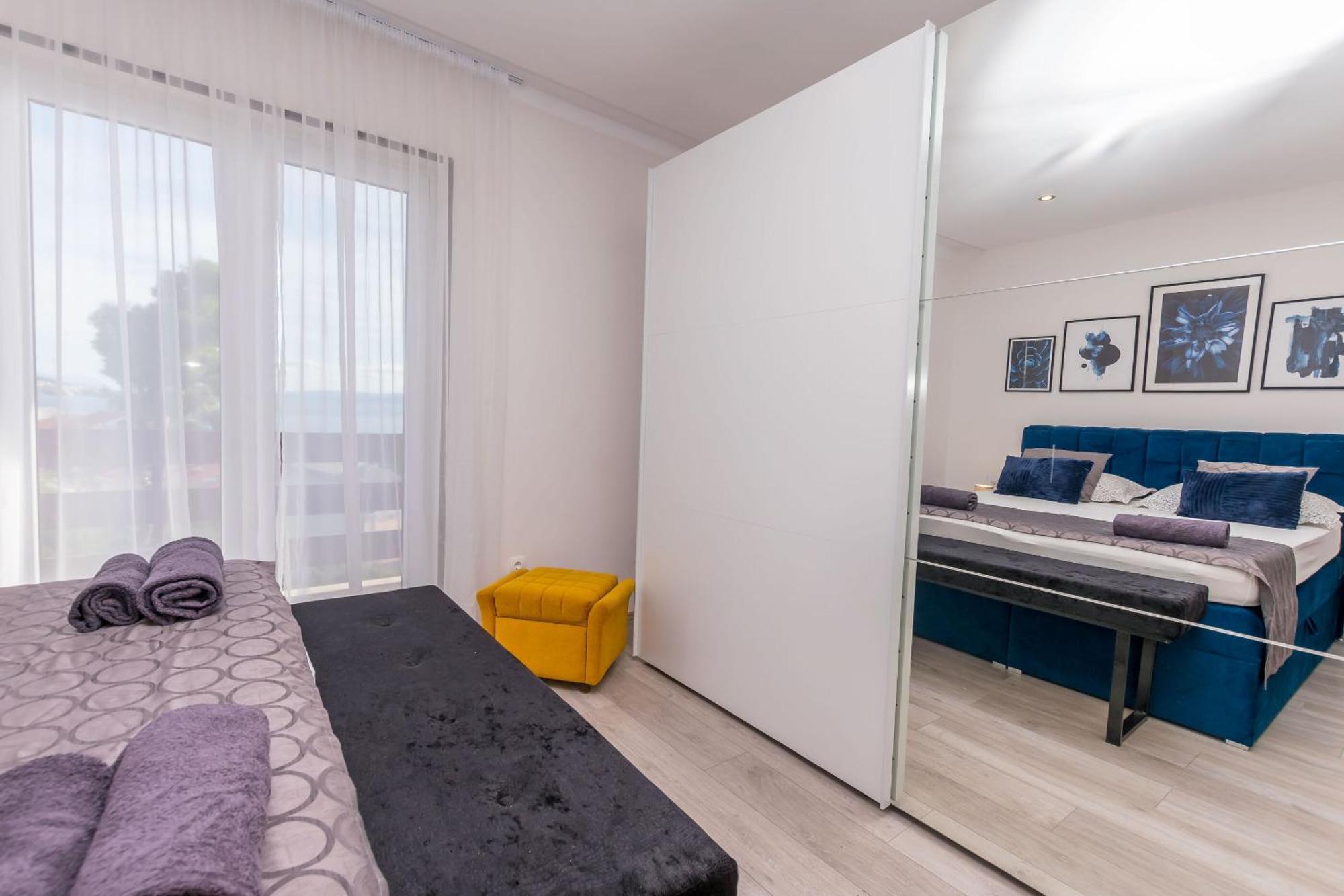 Apartments Mladen Duće المظهر الخارجي الصورة