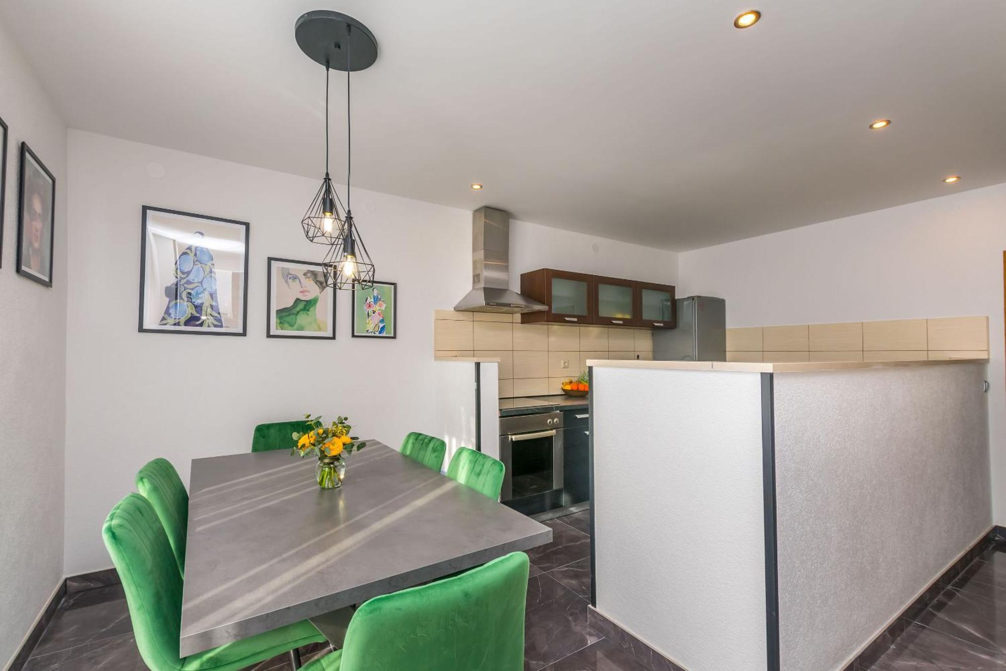 Apartments Mladen Duće المظهر الخارجي الصورة