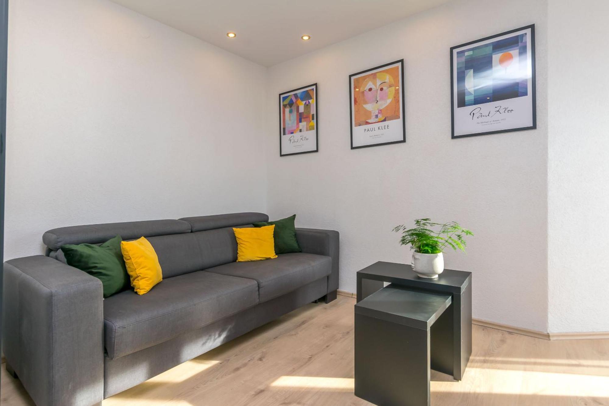 Apartments Mladen Duće المظهر الخارجي الصورة