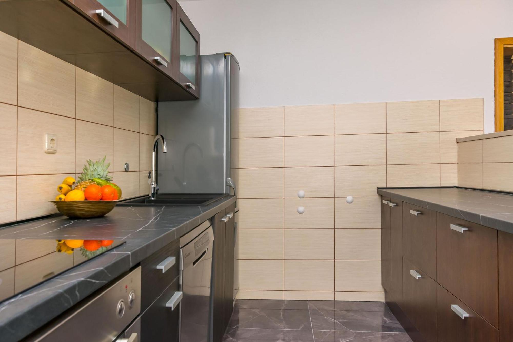 Apartments Mladen Duće المظهر الخارجي الصورة