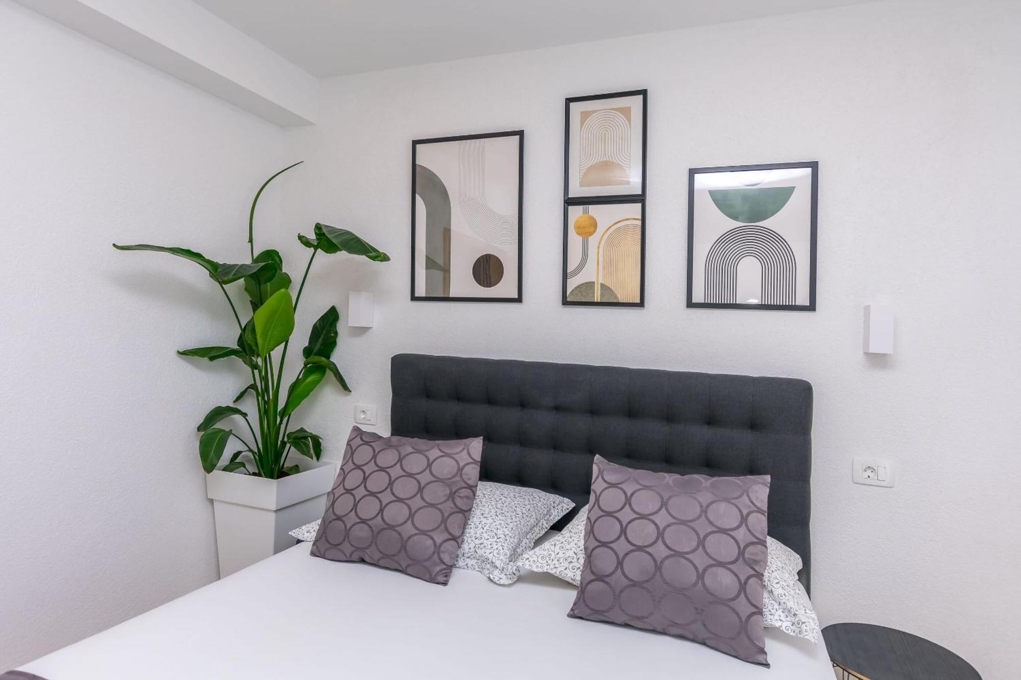 Apartments Mladen Duće المظهر الخارجي الصورة