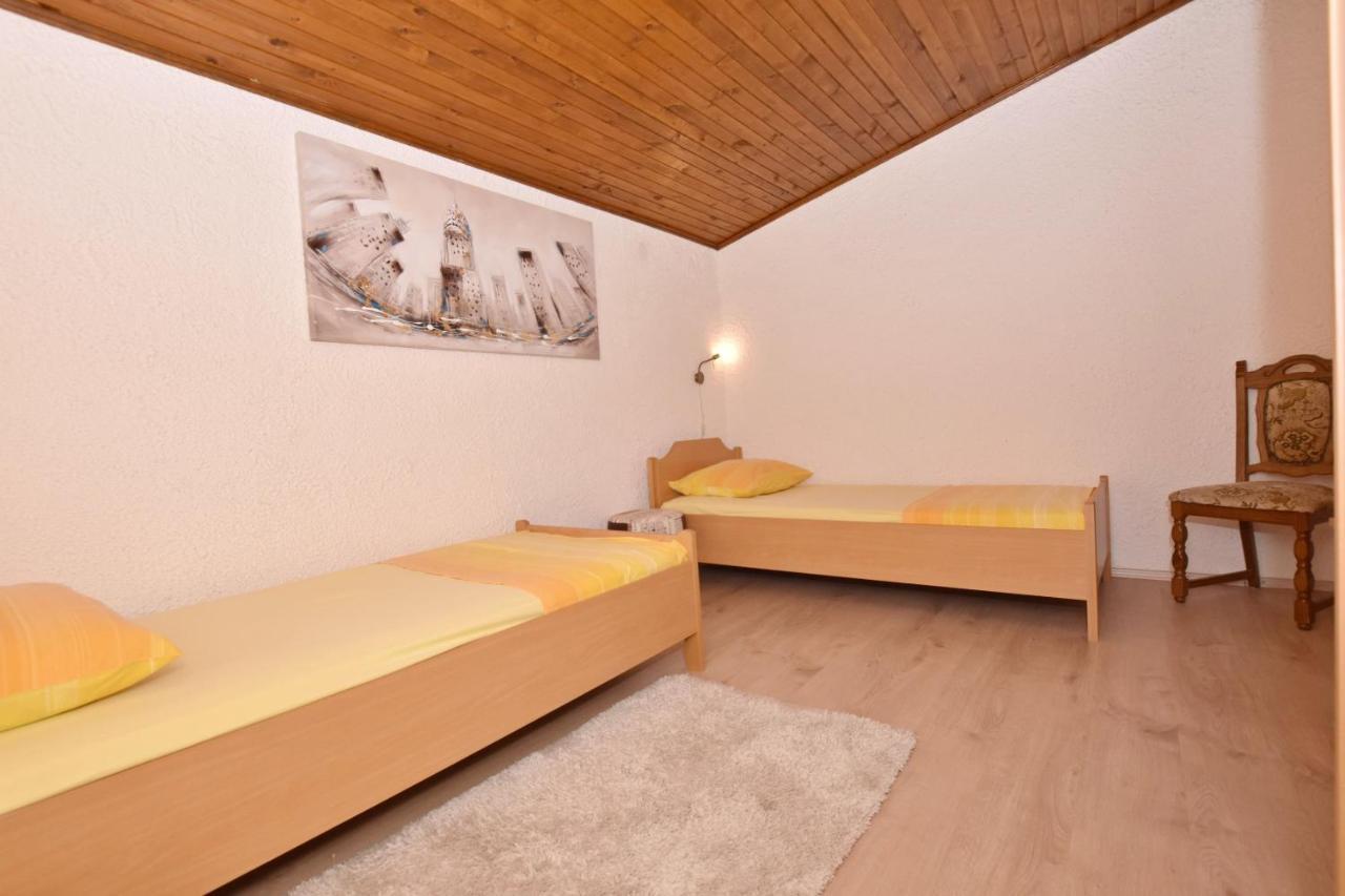 Apartments Mladen Duće المظهر الخارجي الصورة