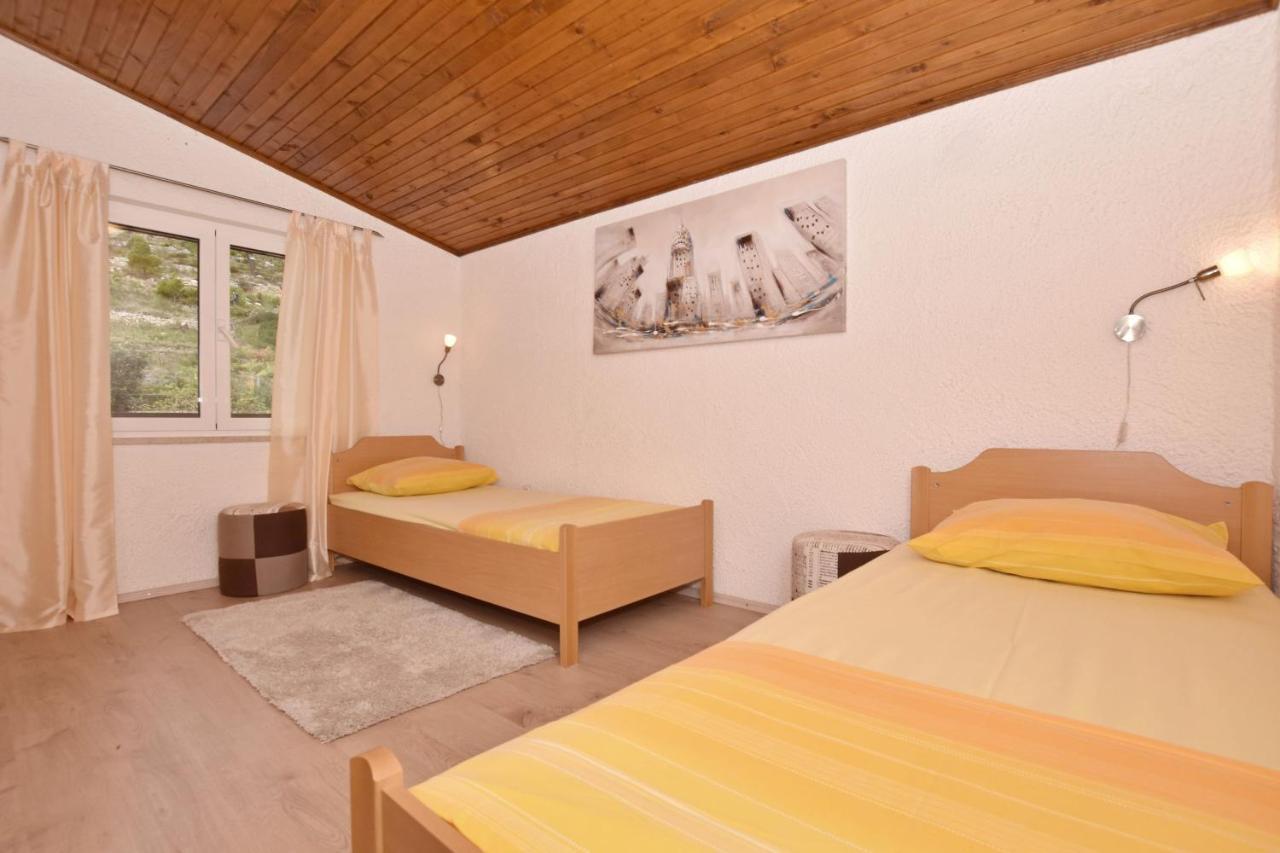 Apartments Mladen Duće المظهر الخارجي الصورة